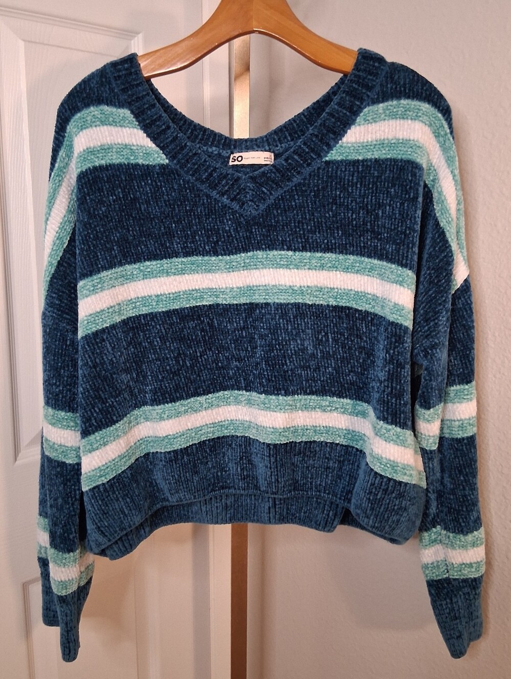 SO Striped Cropped Chenille Sweater Juniors XL